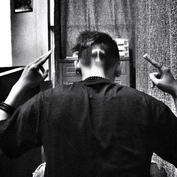 Meet your Posher, Tran - Picture 1 of 1